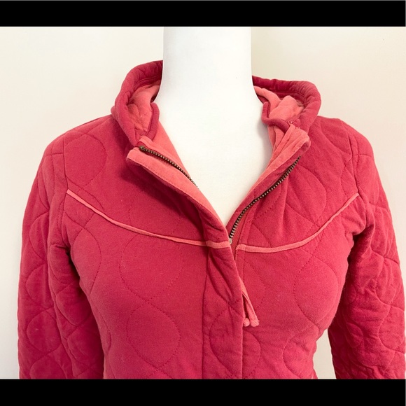Adorable and cozy Anthropologie quilted jacket! - Picture 3 of 12
